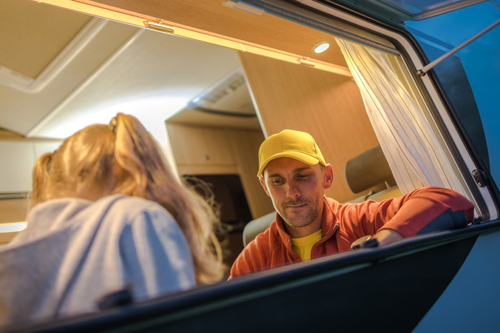 Viajar en furgoneta con la familia: Consejos para una experiencia inolvidable con tus peques